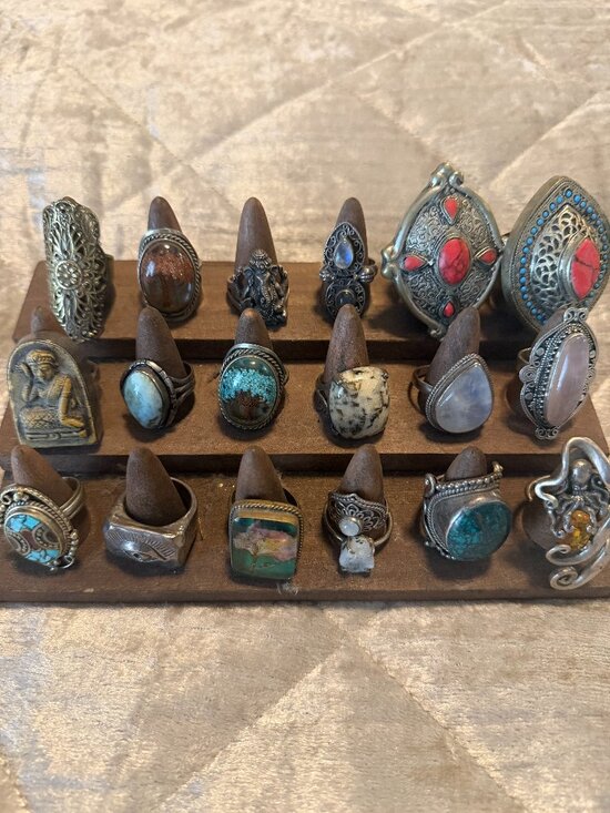 Jewelry - Lot of 19 Assorted Rings